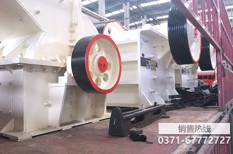 中捷矿业有限公司13台建筑固废处置装备发往江西