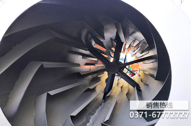 中捷矿业有限公司董事长卢洪波一行酷暑视察运城项目垃圾清运工作
