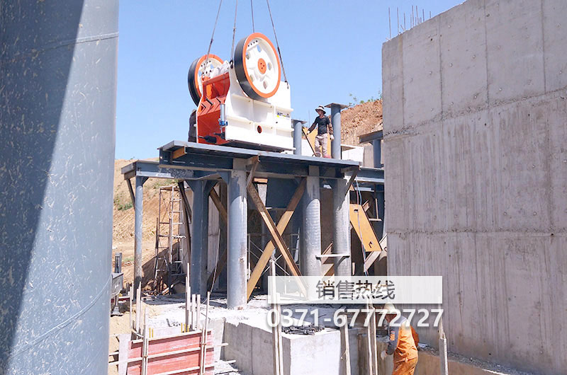 乌兹别克斯坦客户考察祥安机械制造有限公司移动式建筑垃圾处理生产线
